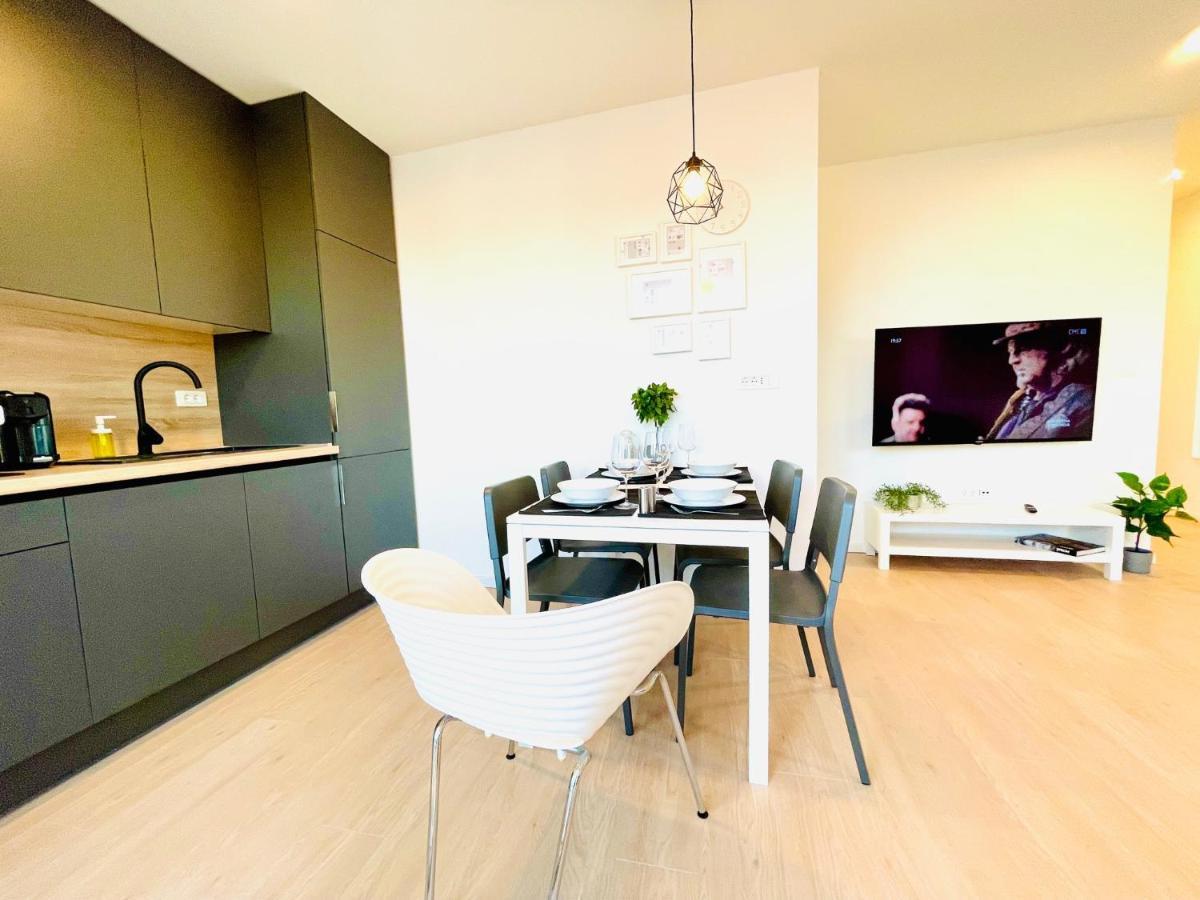 Anapartments2 Primošten Eksteriør bilde