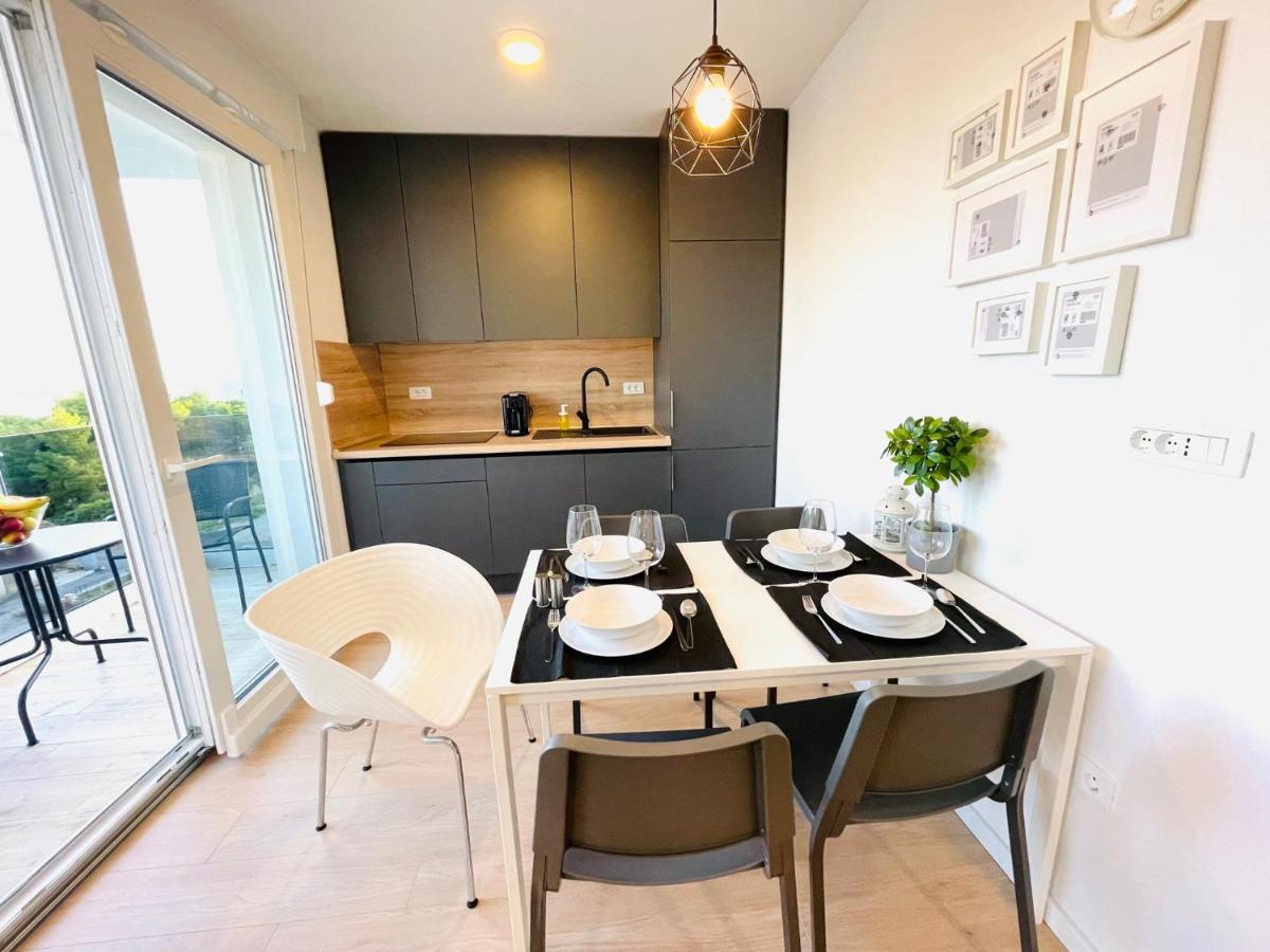 Anapartments2 Primošten Eksteriør bilde